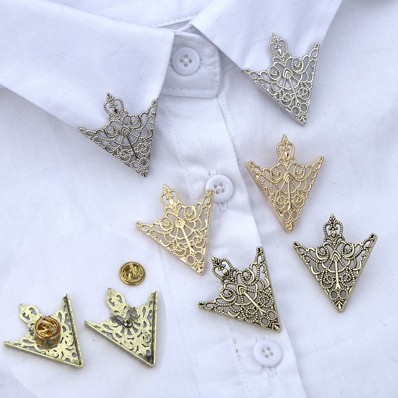 Vintage Fashion Guild - Women Silvery Color Vintage Triangle Shirt