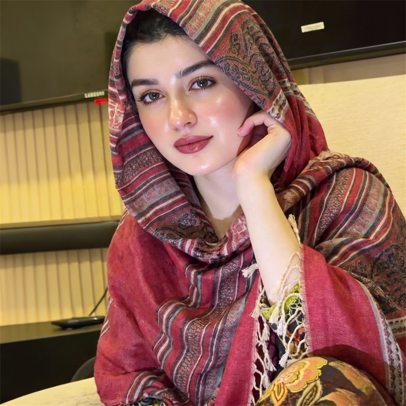 Vintage Paisley Print Hijab Fa - Vintage Women Fashion ulasan dan harga