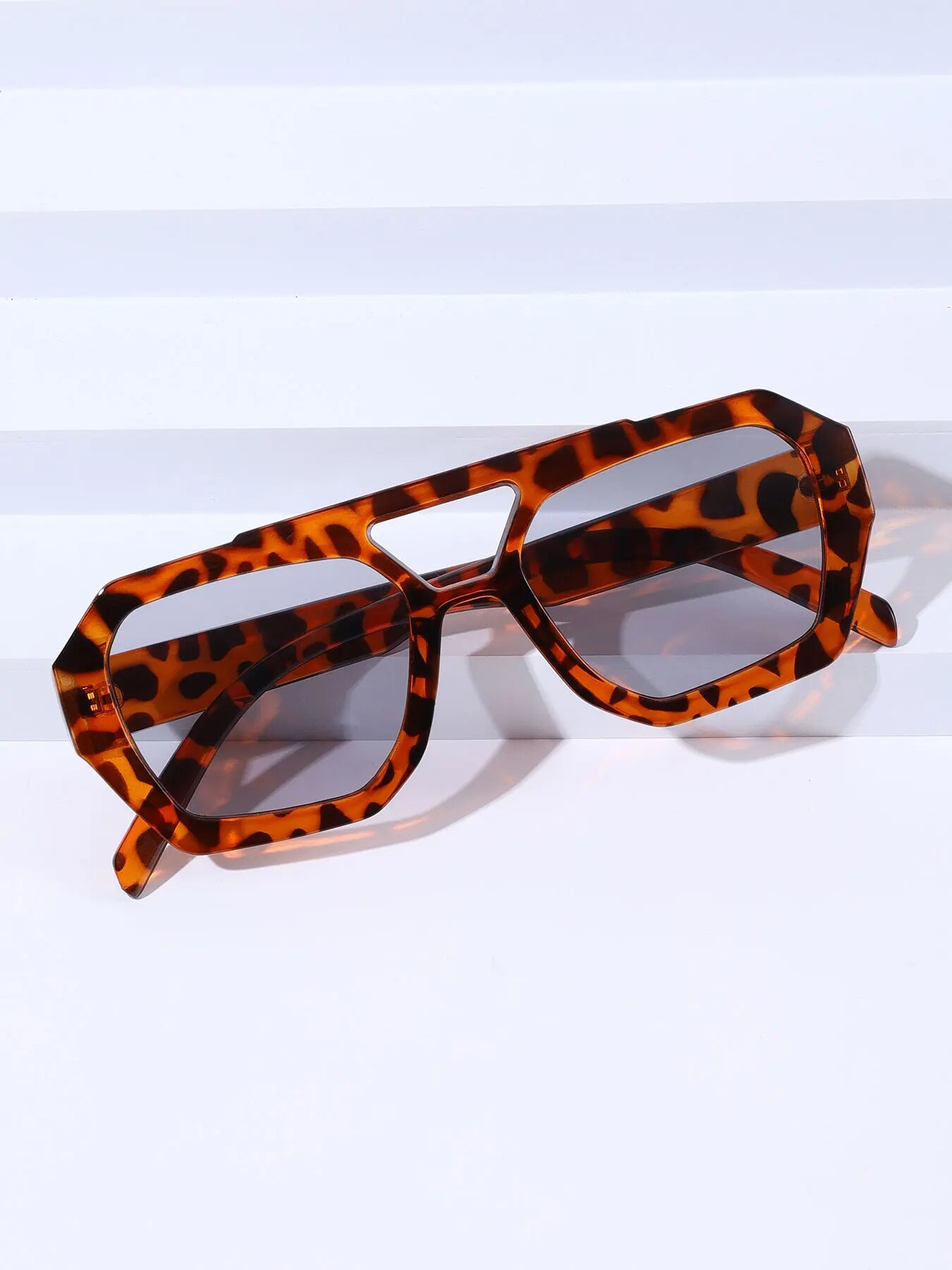 Fashion Vintage Square Irregul - Vintage Fashion Designer ulasan dan harga